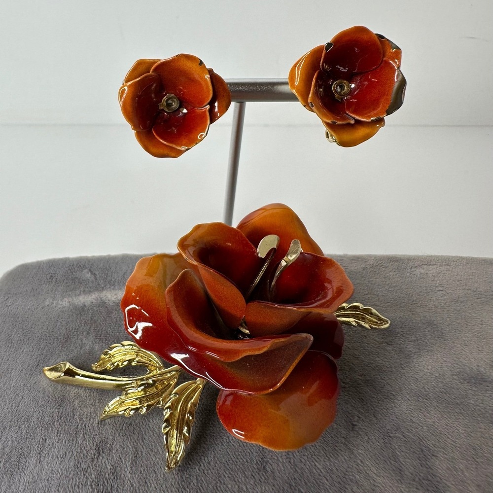Vintage Coro Enamel Flower‎ Brooch and Clip-On Earrings Set Orange Gold Tone